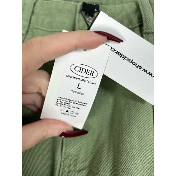 Cider Alessia Green Cargo Jeans L NWT - Picture 9 of 9